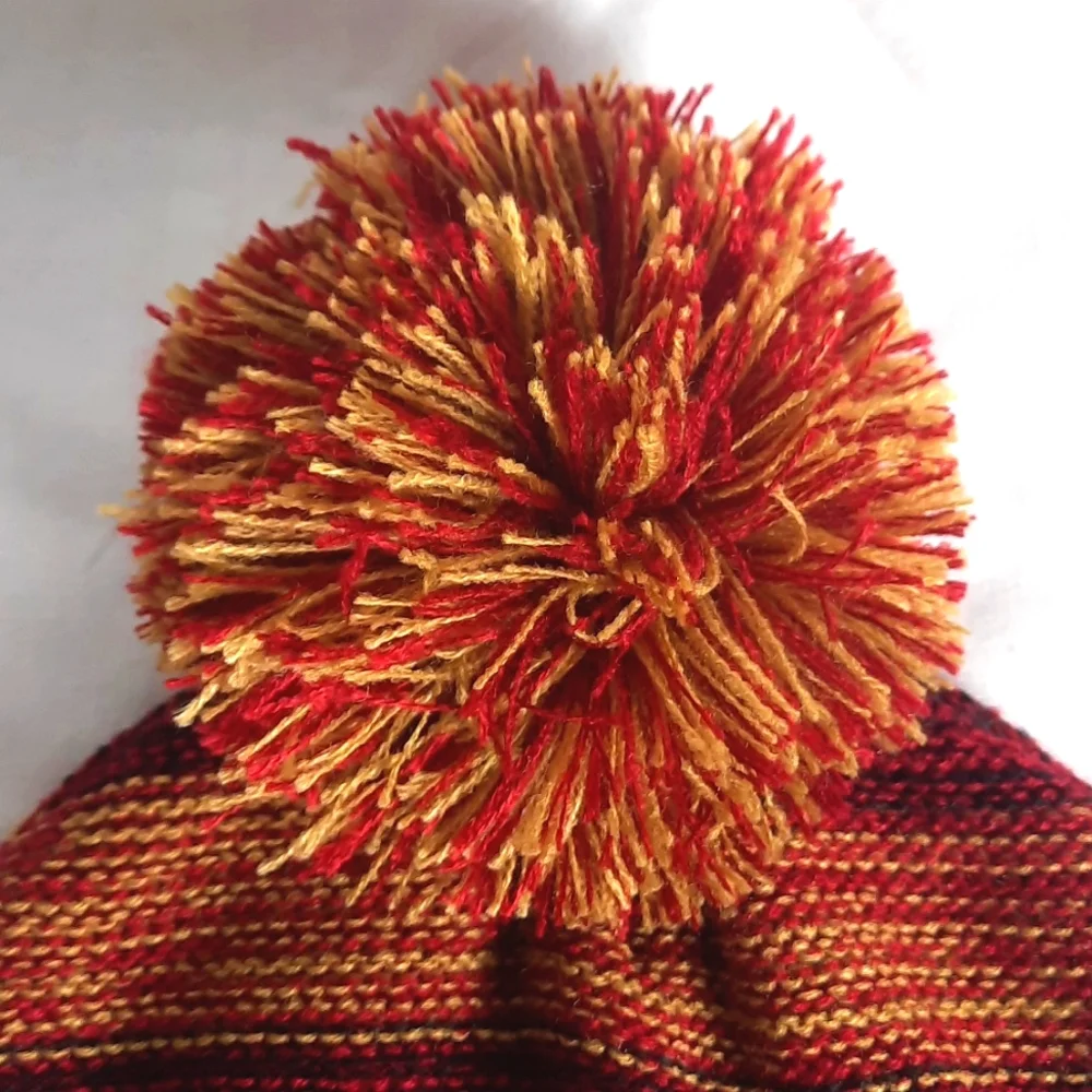 NBA Ultra Game Cleveland Cavaliers Adult Knit Hat OSFM with Pom Beanie NEW tag